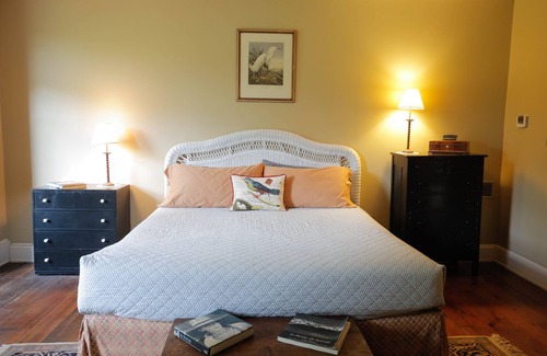 Lockport Other | Historical Blue Wing Landing Inn, near the Ark Encounter.