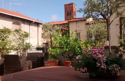 Lucca Historical Center Apartment | Historical Center With Large Terrace