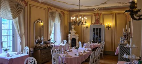 Bad Karlshafen Hotel | Historisches Hotel zum Schwan