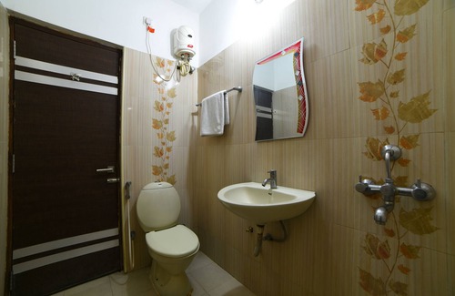HITEC City House | Hitech Shilparamam Guest House