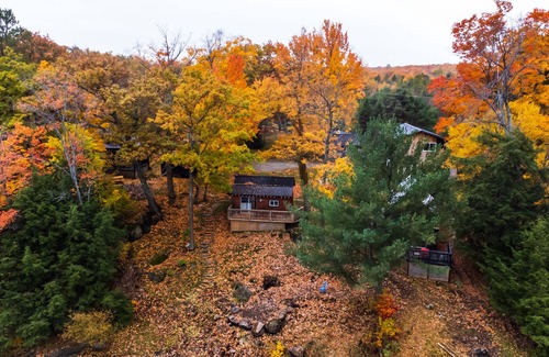 Muskoka Lakes Cottage | HK'S Hidden Haven! (Muskoka Lake Cottages#2)