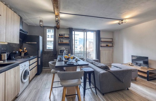 Secteur 3 Apartment | #HN | Le Beauvert 🍀| 2 people