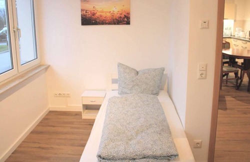 Neuengonna Apartment | HÖ01 large apartment with dryer and washing machine