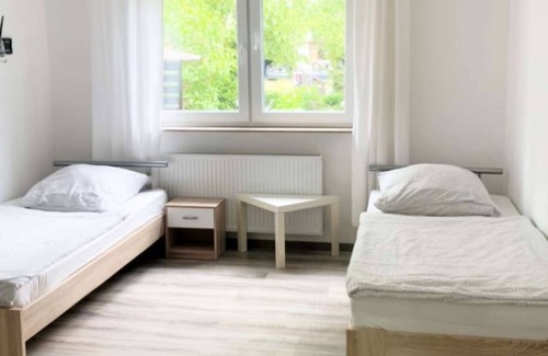 Spich Apartment | HÖ01 large apartment with dryer and washing machine