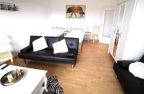 Hemer Apartment | HÖ01 large apartment with dryer and washing machine