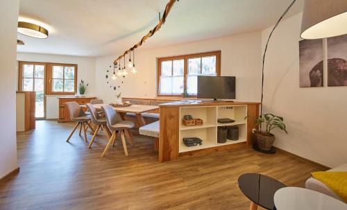 Vorderglemm Apartment | Hochwart Apartment - in der Nähe der Liftstation Schönleiten