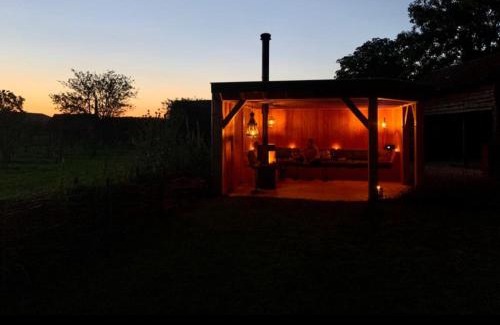 Ophemert Bed & Breakfast | Hof van Eden