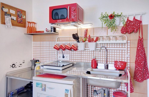 Guimar Apartment | Holiday Apartment "Hacienda La Extremeña Rock" with Sea View, Shared Terrace & Wi-Fi