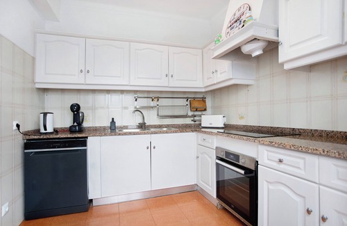 Nossa Senhora do Populo Apartment | Holiday Apartment "Da Alegria" with Private Terrace, Balcony & Wi-Fi