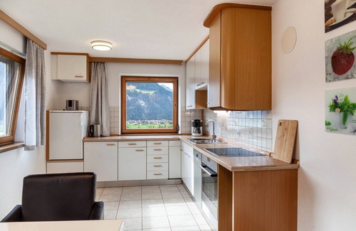 Bruck am Ziller Apartment | Holiday Apartment "Spieljoch" with Shared Garden & Wi-Fi