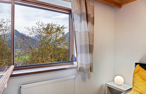 Bruck am Ziller Apartment | Holiday Apartment "Spieljoch" with Shared Garden & Wi-Fi