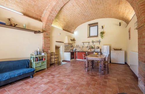 Montegabbro Apartment | Holiday Apartment "Arianna" with Terrace & Wi-Fi