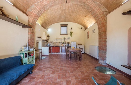 Montegabbro Apartment | Holiday Apartment "Arianna" with Terrace & Wi-Fi
