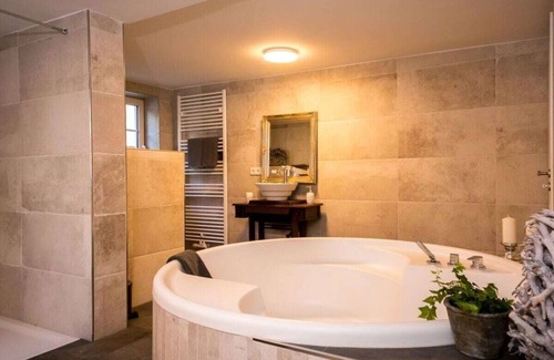 Brakel House | Holiday apartment at the castle park