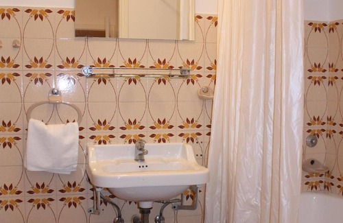 Bakarac Apartment | Holiday apartment Bakarac for 1 - 6 persons with 2 bedrooms - Row house