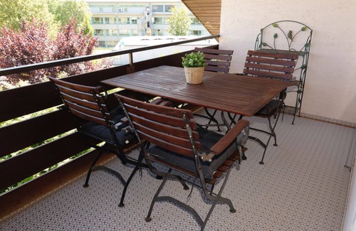 Stockach Apartment | Holiday apartment "Casa El Aberle" Modernly furnished in a beautiful location with parking space