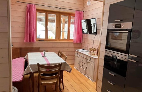 Reichenbach Other | Holiday apartment Schattenhalb for 1 - 5 persons with 1 bedroom - Farmhouse