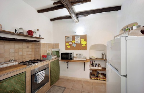 Sanremo Old Town Apartment | Holiday Apartment 'Domus Napoleone Bonaparte' with A/C & Wi-Fi