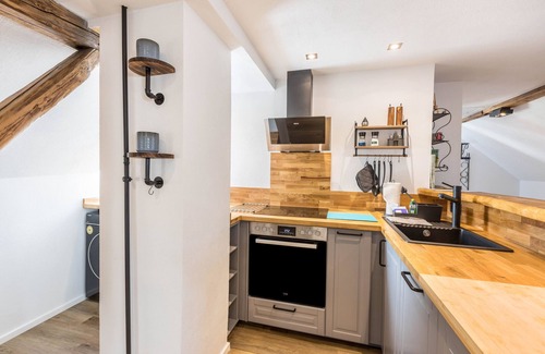 Nordhausen Apartment | Holiday Apartment 'Eichendorff Loft' with Mountain View & Wi-Fi