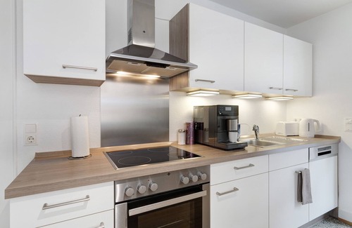 Lahr Apartment | Holiday Apartment "Haus No 6" with Shared Garden, Balcony & Wi-Fi