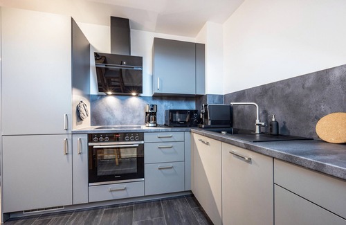 Wasbuttel Apartment | Holiday Apartment "Lampa" with Balcony and Wi-Fi