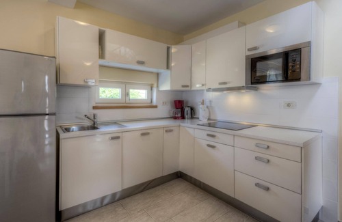 Lovrecica Apartment | Holiday apartment Lovrecica for 1 - 5 persons with 3 bedrooms - Holiday apartment