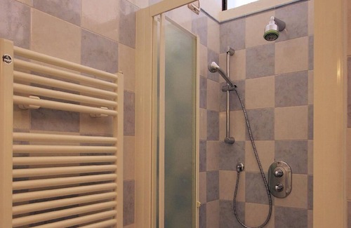 Azzano Apartment | Holiday apartment Mezzegra for 1 - 3 persons - Holiday apartment