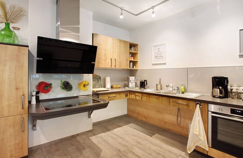 Neheim Apartment | Holiday Apartment "Stadt Land Fluss Plus" with Private Terrace and Wi-Fi