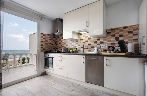 Bahia Calma Apartment | Holiday Apartment "Torre 3" with Sea View, Terraces & Wi-Fi