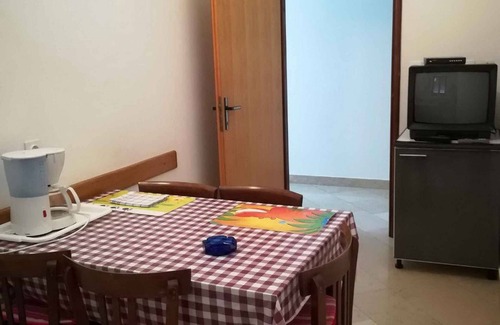 Sveti Juraj Apartment | Holiday apartment with boccia court