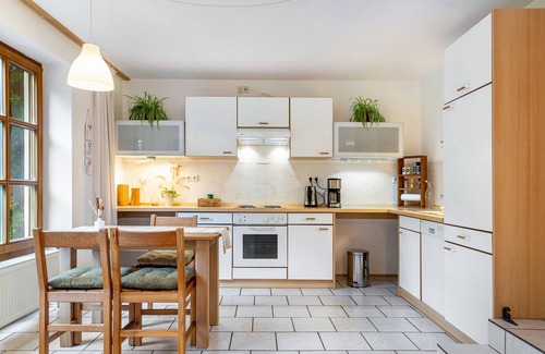 Vilshofen Apartment | Holiday Apartment 'Schatzlmayr' with Terrace & Wi-Fi