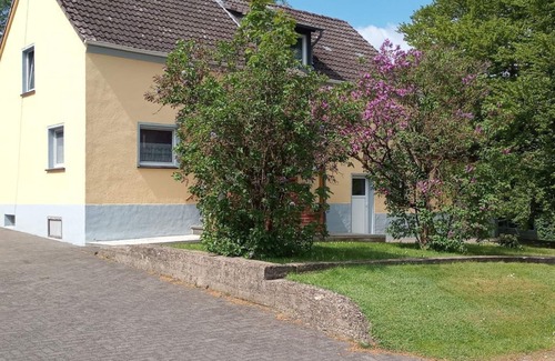 Esch House | Holiday Edenhofer - 8-bed cottage
