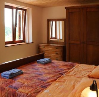 Robidisce House | Holiday Farmhouse Skvor