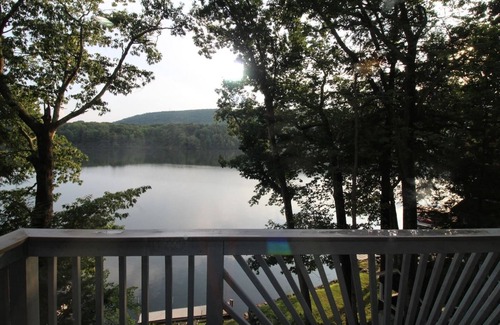 Maryland Apartment | Holiday Getaway - Hot tub with Goodyear Lake Views