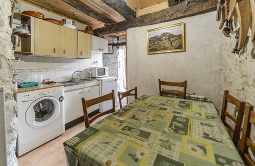 Montemayor de Pililla House | Holiday Home 'El Rincon De La Morena' with Private Pool, Private Terrace and Wi-Fi