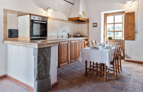 Argigliano House | Holiday Home in Casola with Private Pool