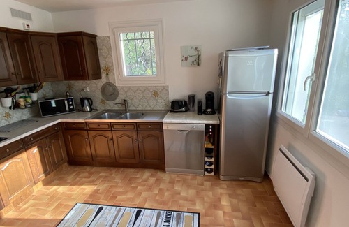 Mejannes-le-Clap House | Holiday home - 1-6 person(s) - quiet location - large fenced property