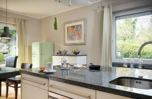 Moehnesee House | Holiday Home '120qm' with Lake View, Private Terrace and Wi-Fi