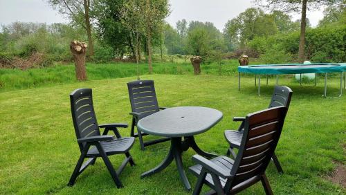 De Bus House | Holiday Home Achterbos