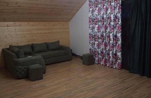 Tsqaltubo House | Holiday Home Becho