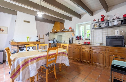 Ploneour-Lanvern House | Holiday Home 'Charme Armorine' with Private Garden