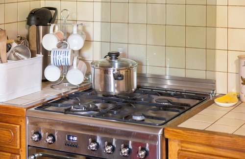 Ploneour-Lanvern House | Holiday Home 'Charme Armorine' with Private Garden