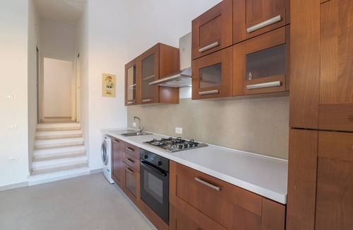 Schifoni House | Holiday Home 'Casa Isabella Eleonora' with Mountain View, Wi-Fi and Air Conditioning