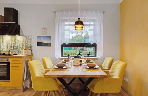 Lochow House | Holiday Home 'Milky Way by the Lake' with Lake View, Private Terrace and Wi-Fi