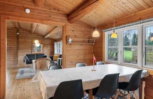 Hov House | Holiday Home Doris - 150m from the sea by Interhome