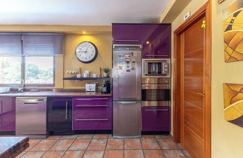 El Berrueco House | Holiday Home 'El Berrueco' with Mountain View, Private Pool and Wi-Fi