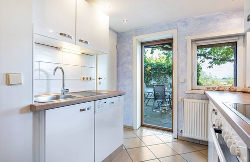 Blankenburg House | Holiday Home 'Ferienhaus Kornblume' with Private Terrace, Private Garden and Wi-Fi