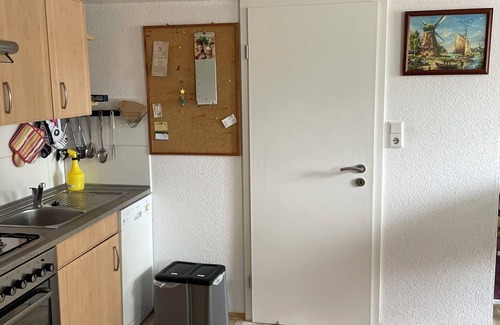 Neuruppin House | Holiday Home 'Ferienwohnung Neuruppin' with Private Terrace and Wi-Fi