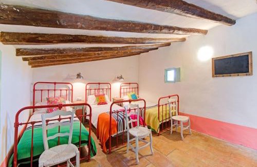 Fraga House | Holiday Home Fraga with Private Pool, cleaning included