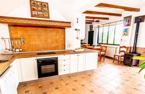 Marchena House | Holiday Home "Hacienda El Corchuelo en Marchena" with Pool, Garden & Wi-Fi